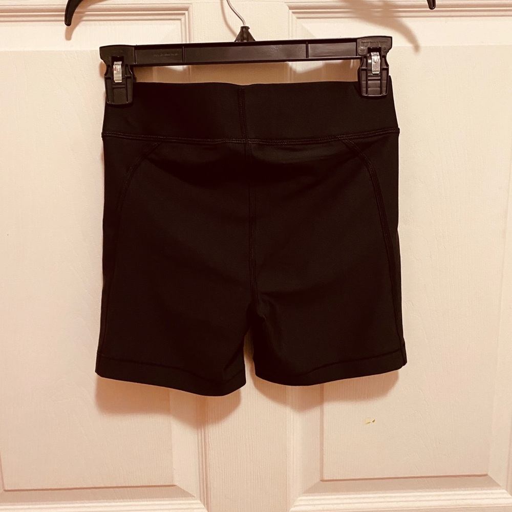 Under Armour Seamless Bike Shorts NEW - Picture 2 of 4